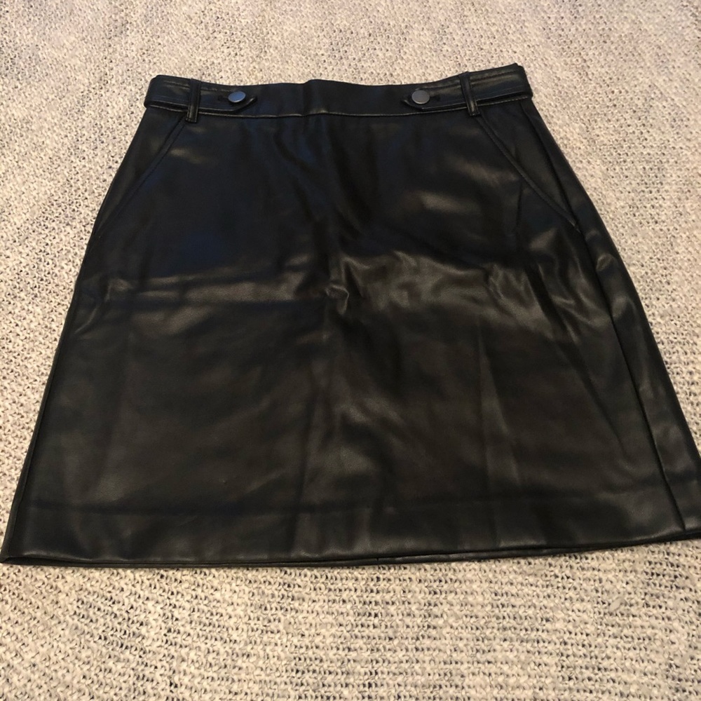 EUC Loft Faux Leather Shift Skirt